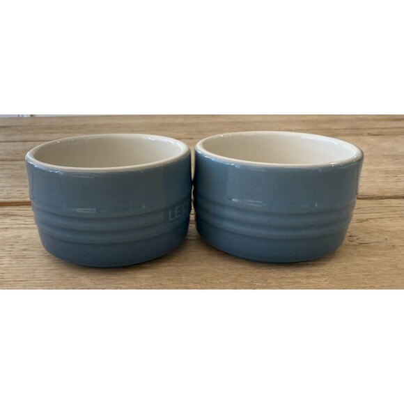 Le Creuset Stoneware Set of 2 Stackable Straight Wall 7 oz Ramekins Chambray NEW - Picture 3 of 8